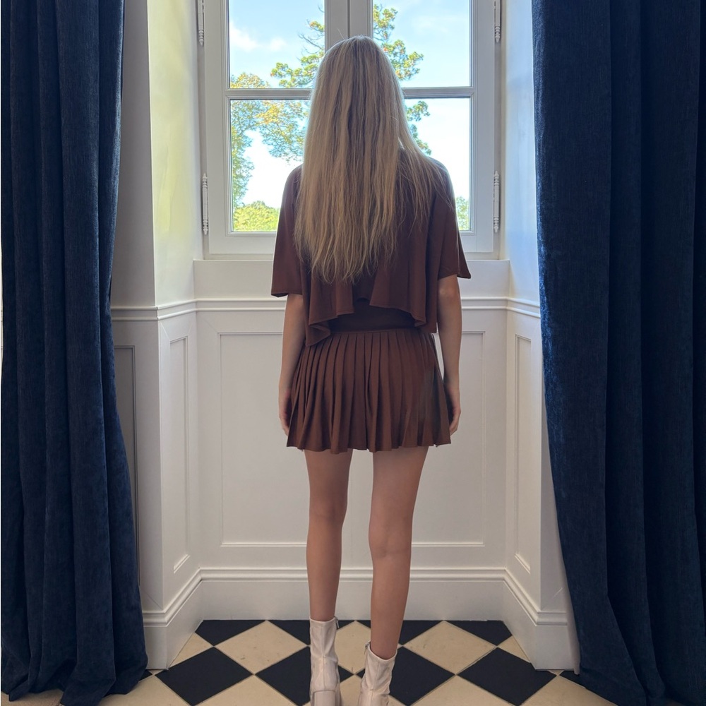 Merino wool pleated skirt